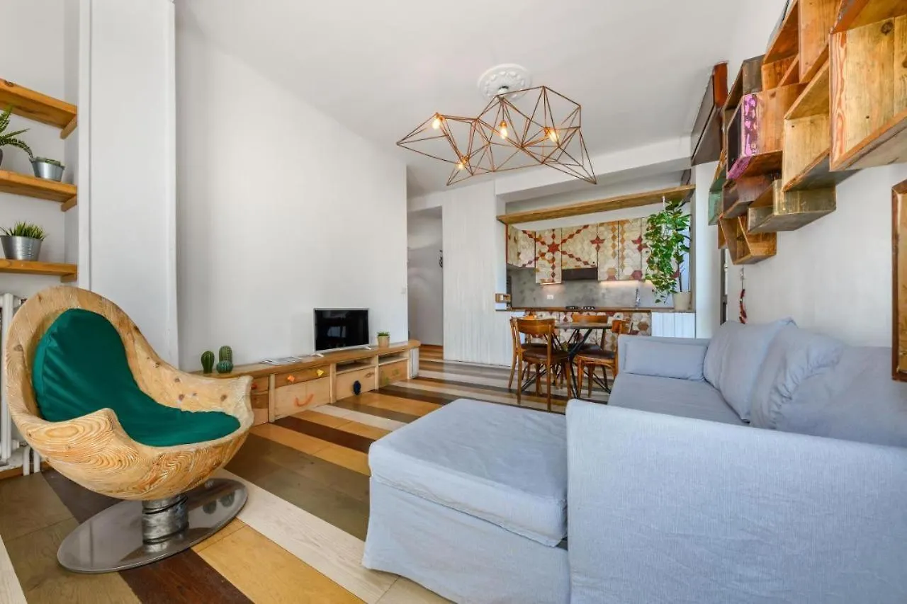 Isola Centrale Fs Apartment - 150 M Metro Marche Milan Italy